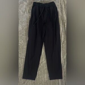 Lululemon black joggers